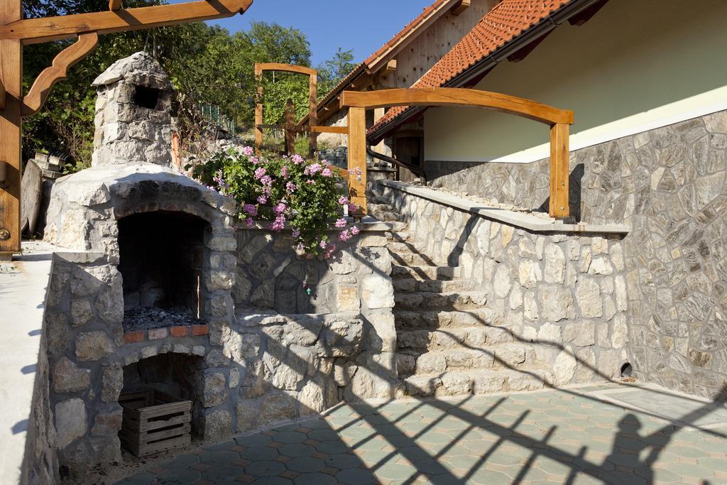 Vineyard Cottage Lustek Novo Mesto Zewnętrze zdjęcie